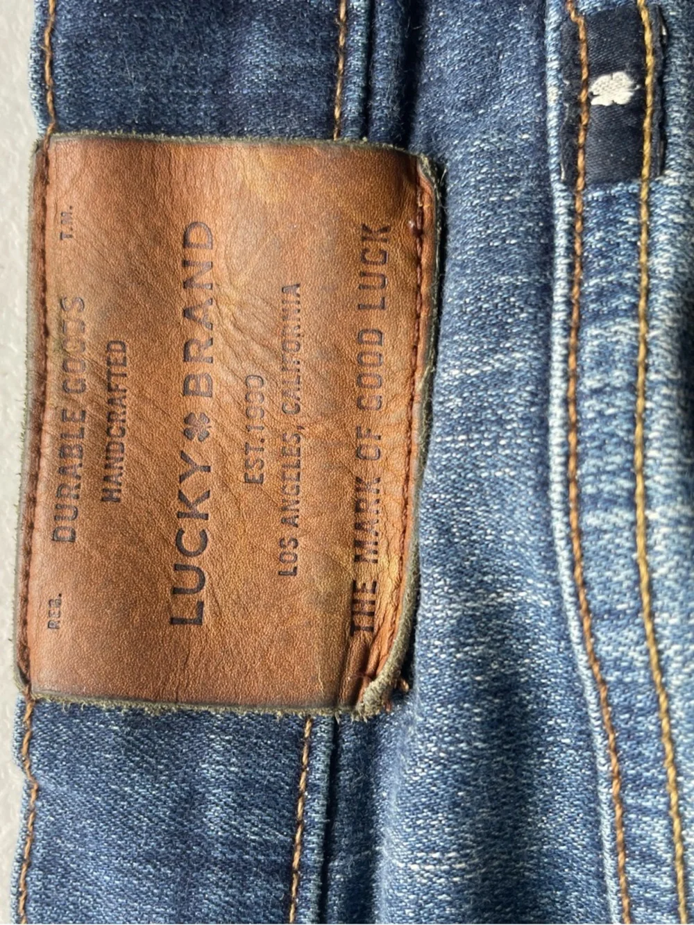 Lucky Brand 221 Slim Straight Jeans Men’s 34x30 Medium Wash Denim